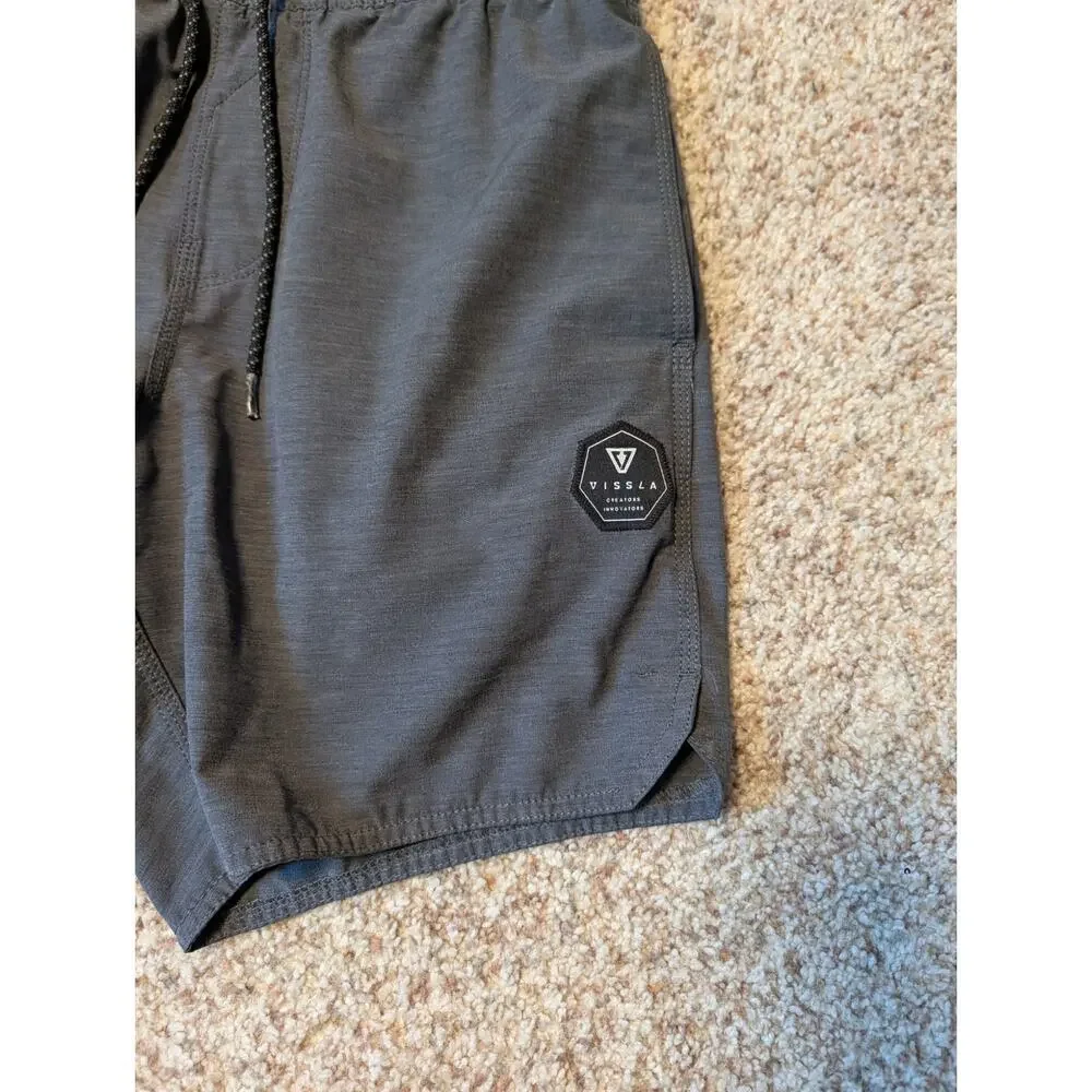 VISSLA BREAKERS Men's board shorts/swim suit size Small; Dark Gray & Black